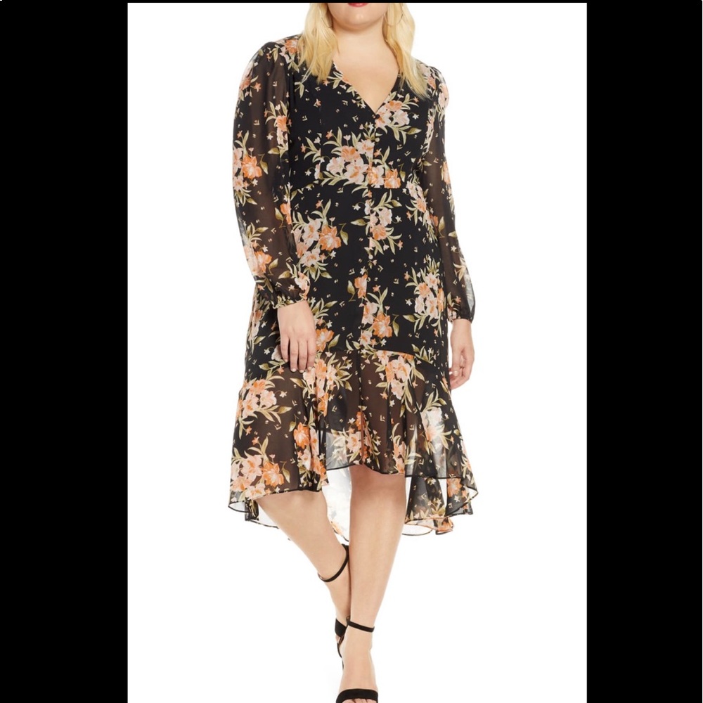 Beautiful floral dress!!